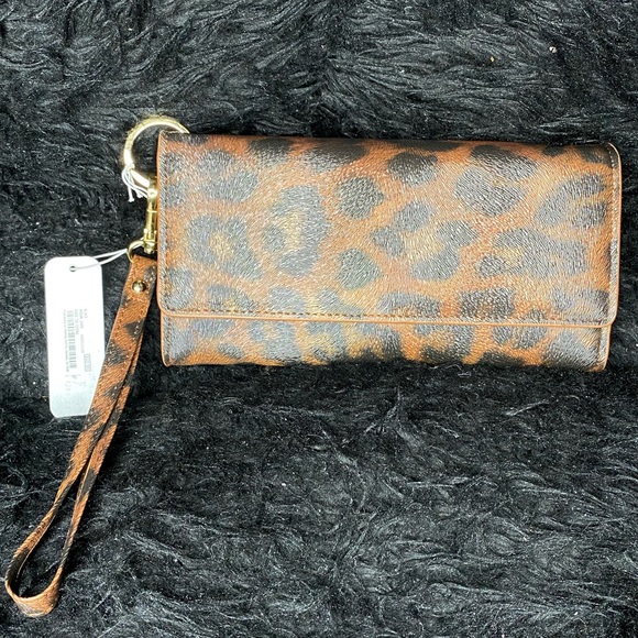 Leopard Wallet - Picture 1 of 3